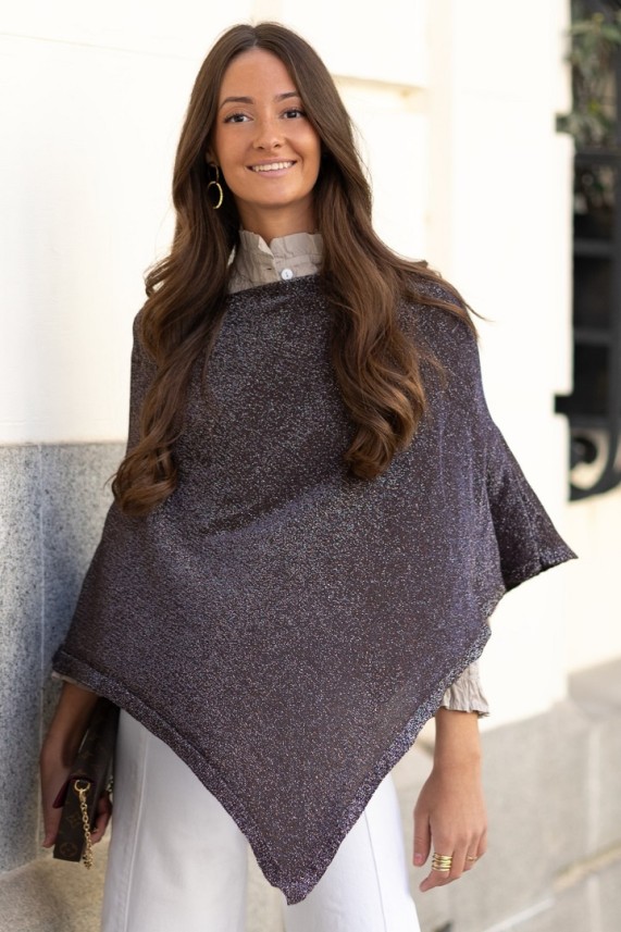 Poncho Merhawi marrón