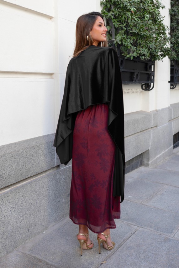 Capa Alexander negro