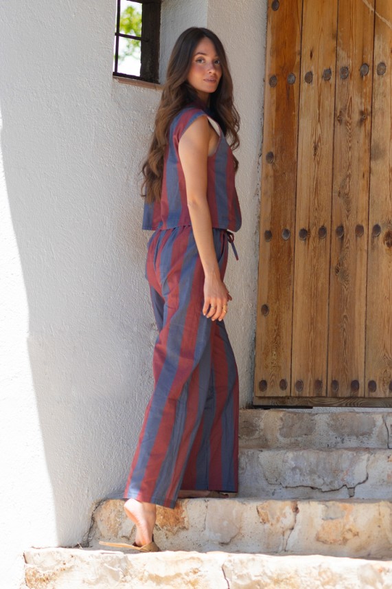 Conjunto Loira burdeos